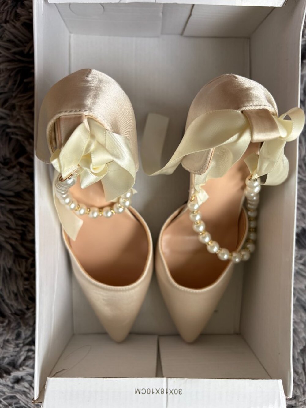Pearl Strap Satin Block Heels Size 3 Ivory Bow Tie Pointed Toe Bridal Shoes - Picture 2 of 3